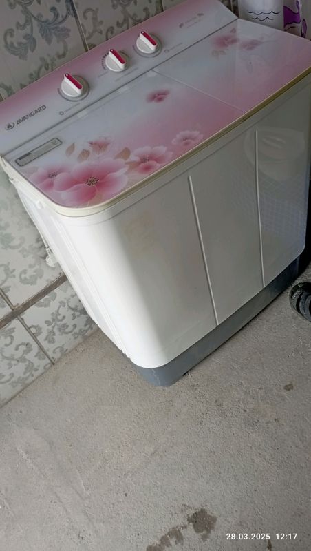 Polavtomat kir mashina Polavtomat kir mashina