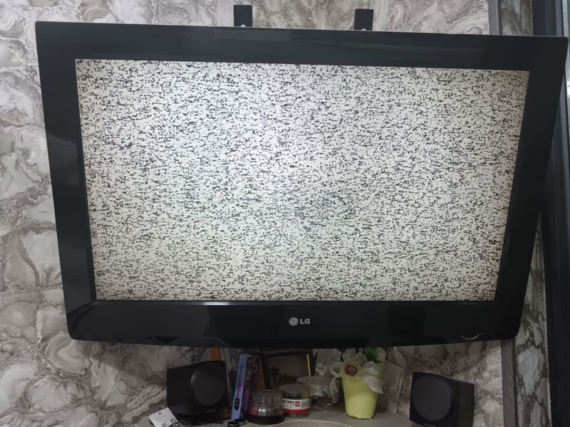 Продаётся телевизор LG 32 Продаётся телевизор LG 32