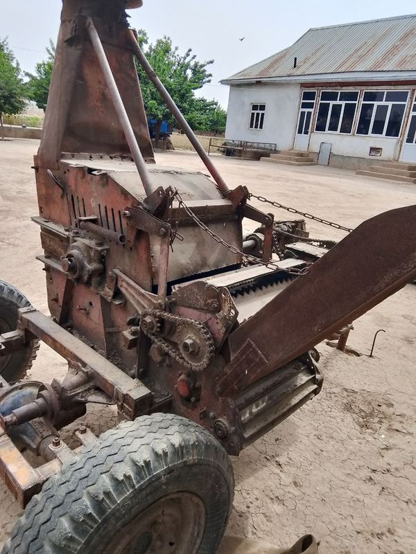 2.4 Makka poya maydalagich sotiladi