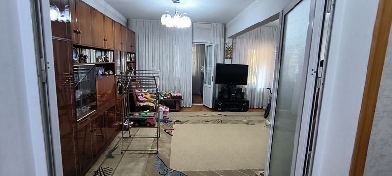 СРОЧНО ПРОДАЁТСЯ 4-КОМ. КВ. Сергели, Спутник-16 СРОЧНО ПРОДАЁТСЯ 4-КОМ. КВ. Сергели, Спутник-16