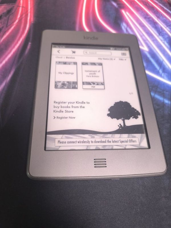 Электронная книга читалка Kindle Электронная книга читалка Kindle