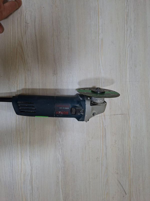 Продается болгарка Bosch