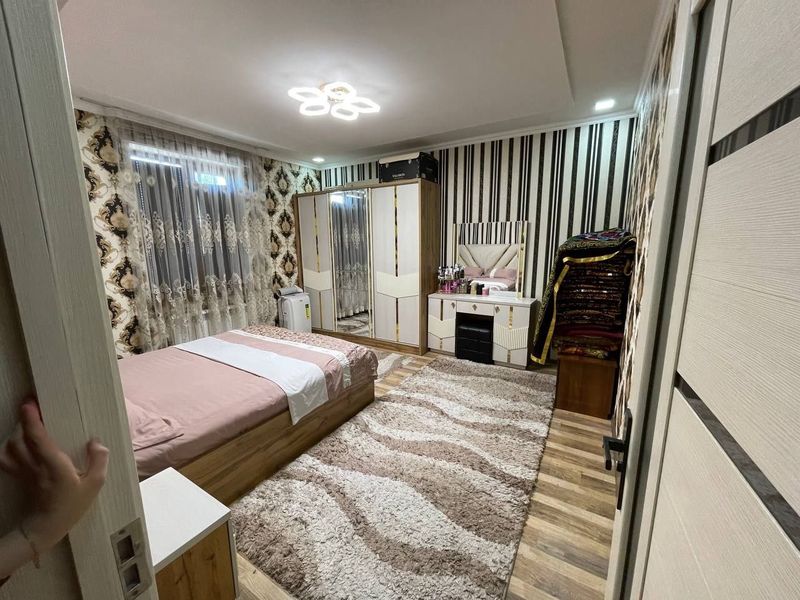 Участок, 7 комнат, 4 сотки Участок, 7 комнат, 4 сотки