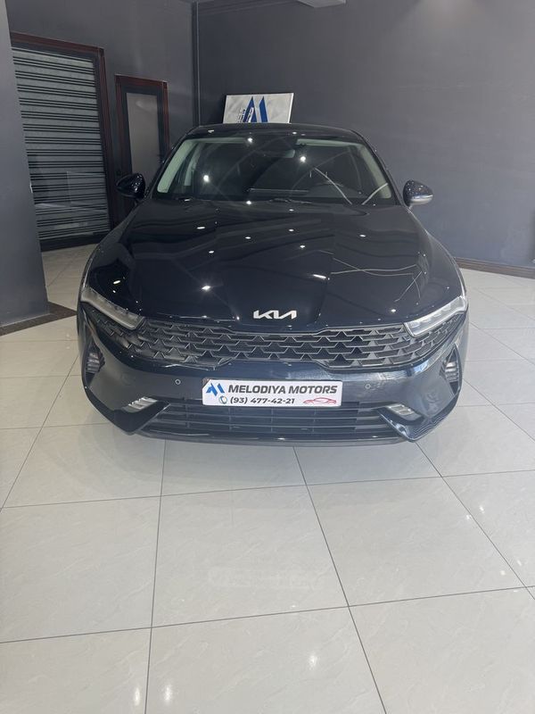 Kia K5 2022 yil Darkmoon blue Kia K5 2022 yil Darkmoon blue