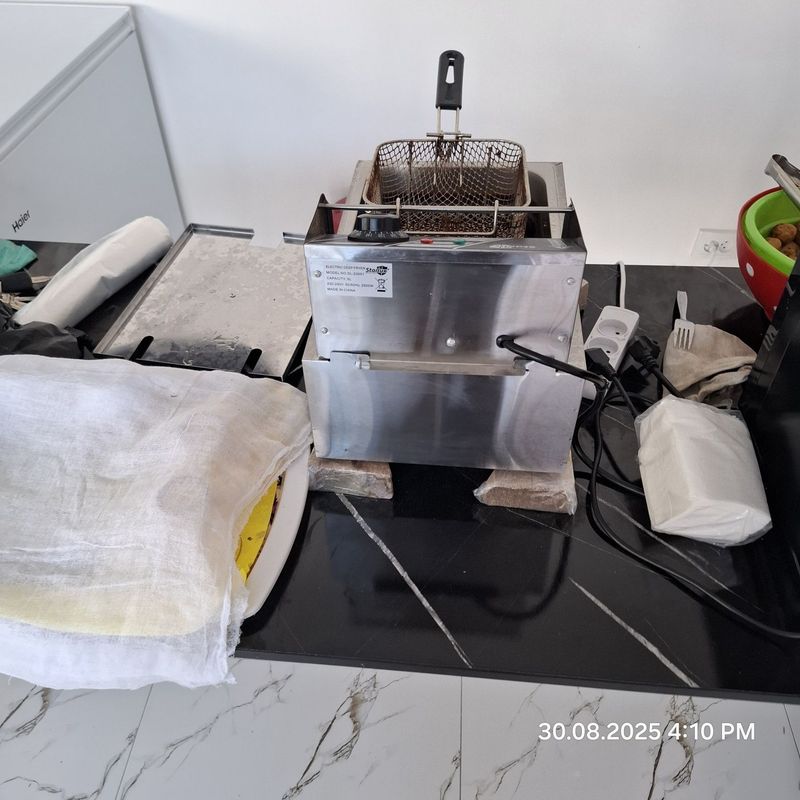 Kefsi va fri pishradgan aparat Kefsi va fri pishradgan aparat