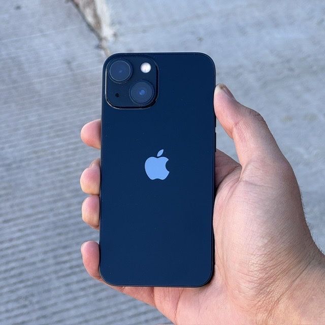 Iphone 13 128gb yomkst 100% hali yangi 1 oy boʻldi karobka ochganimga Iphone 13 128gb yomkst 100% hali yangi 1 oy boʻldi karobka ochganimga