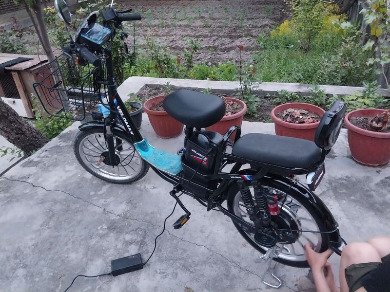 Sukuter elektron Sukuter elektron