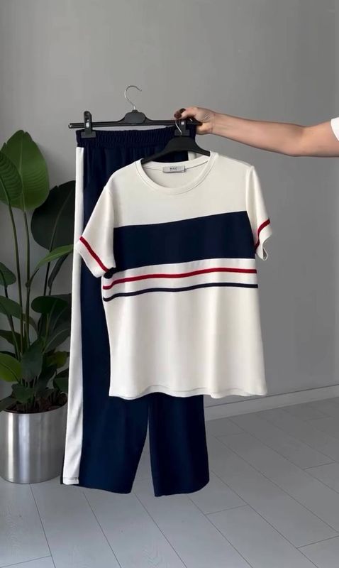 NEW COLLECTION NEW COLLECTION