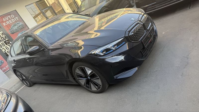 BMW i3 40L NIGHT SPORT 2025 versiya 2024 yil BMW i3 40L NIGHT SPORT 2025 versiya 2024 yil