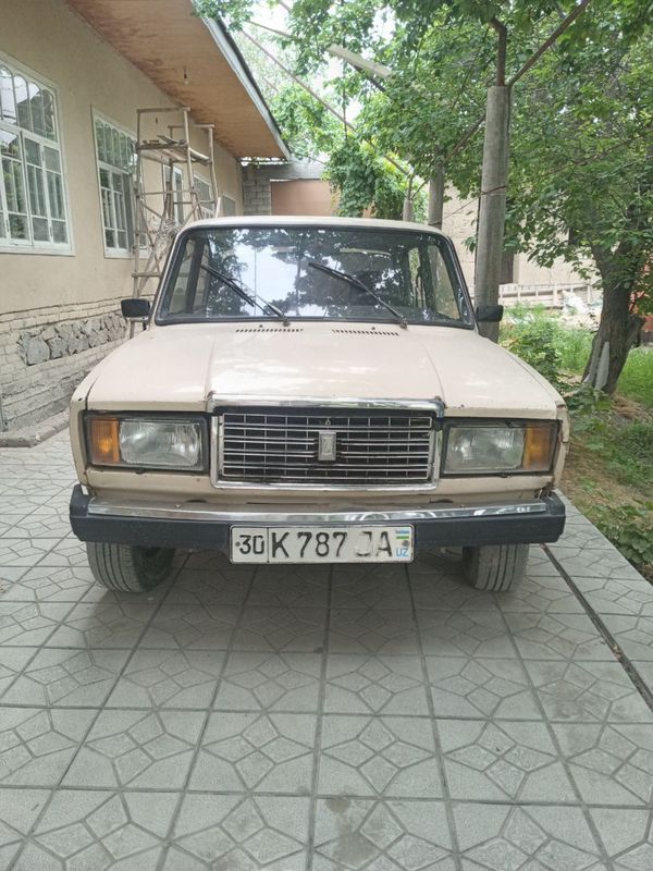 Срочно Жигули сотилади Срочно Жигули сотилади