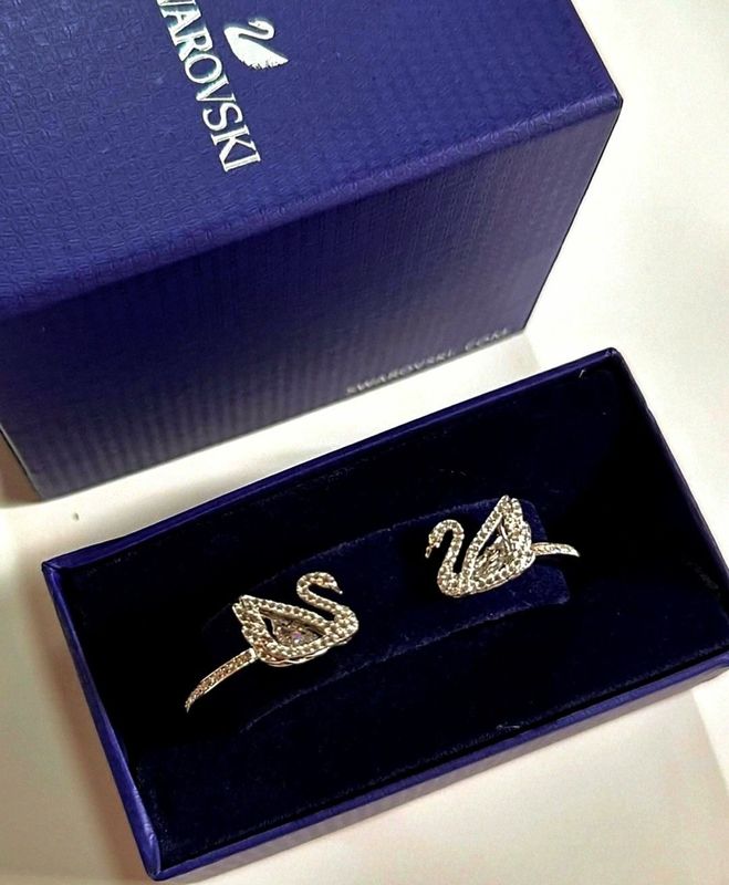 Swarovski "Dancing Swans" Swarovski "Dancing Swans"