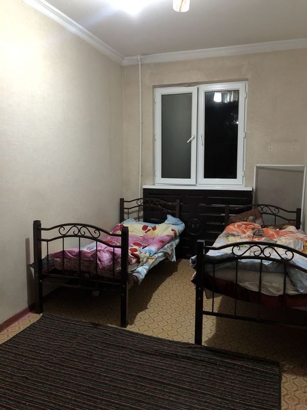 Bez makler arenda qizlar Bez makler arenda qizlar