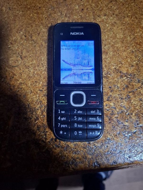 Продам б/у nokia c2