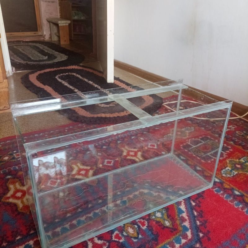Продаю аквариум безкаркасный
