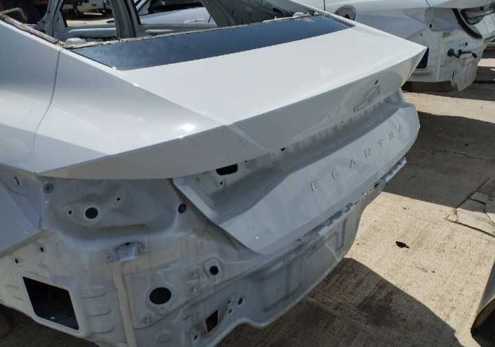 Hyundai elantra радной завадской цвет кузов детали Hyundai elantra радной завадской цвет кузов детали