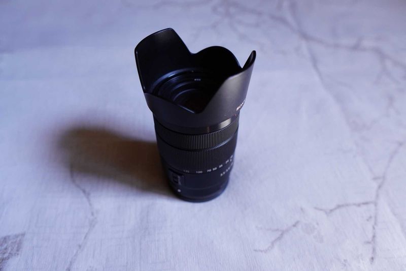 Объектив Sony E 18-135mm f/3.5-5.6 OSS Объектив Sony E 18-135mm f/3.5-5.6 OSS