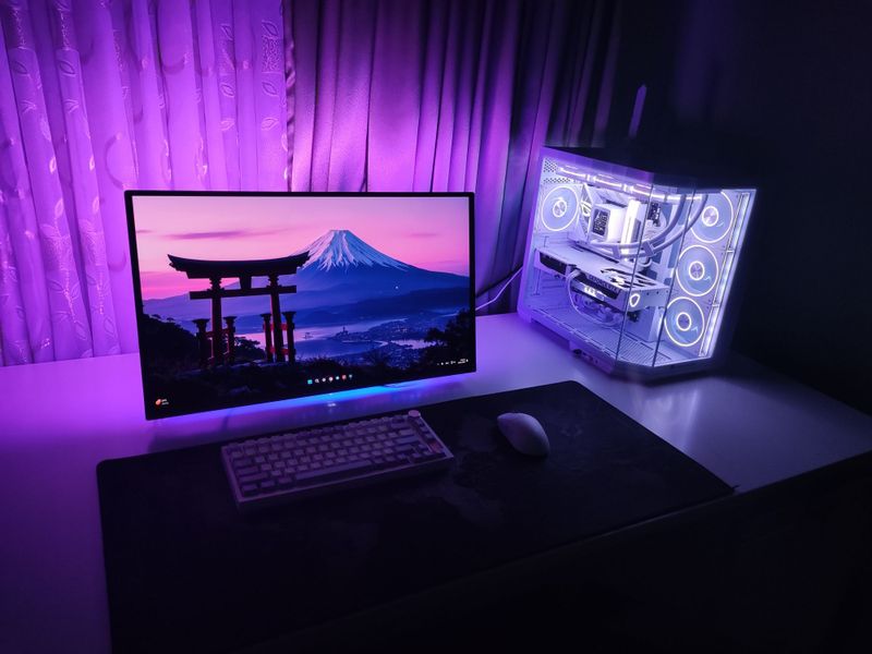 ИГРОВОЙ ПК RTX 5070Ti i7-14700 Полностью в белом цвете ИГРОВОЙ ПК RTX 5070Ti i7-14700 Полностью в белом цвете