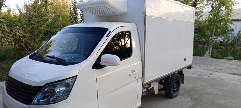 Changan yuk mashina sotiladi