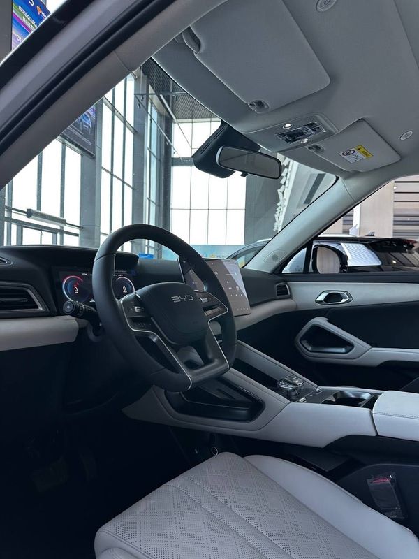 BYD Yuan Up 401km Flagship 2025 eng foydali taklif Kredit yiliga 22% BYD Yuan Up 401km Flagship 2025 eng foydali taklif Kredit yiliga 22%
