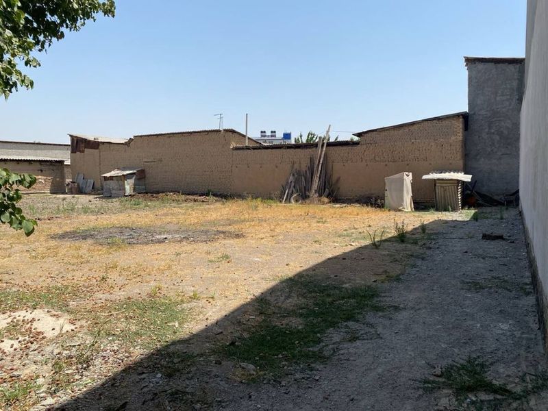 Qumariqda 5 sotix xovli sotiladi Qumariqda 5 sotix xovli sotiladi