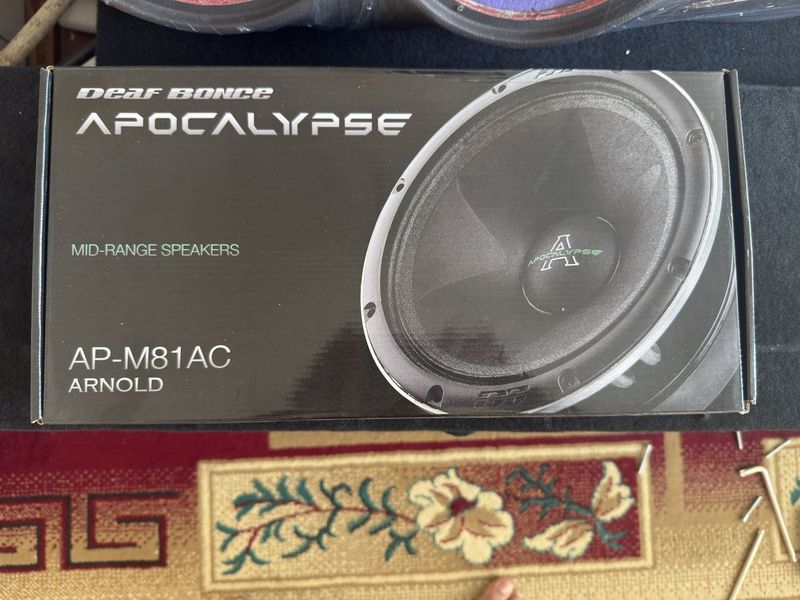 Deaf bonce Arnold 20cm/300rms/600max