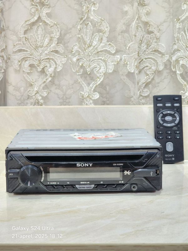 Sony CDX-G1200U. . Sony CDX-G1200U. .