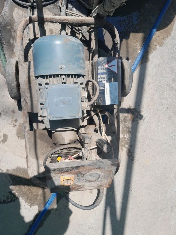 Omaks karcher davlenasi zor