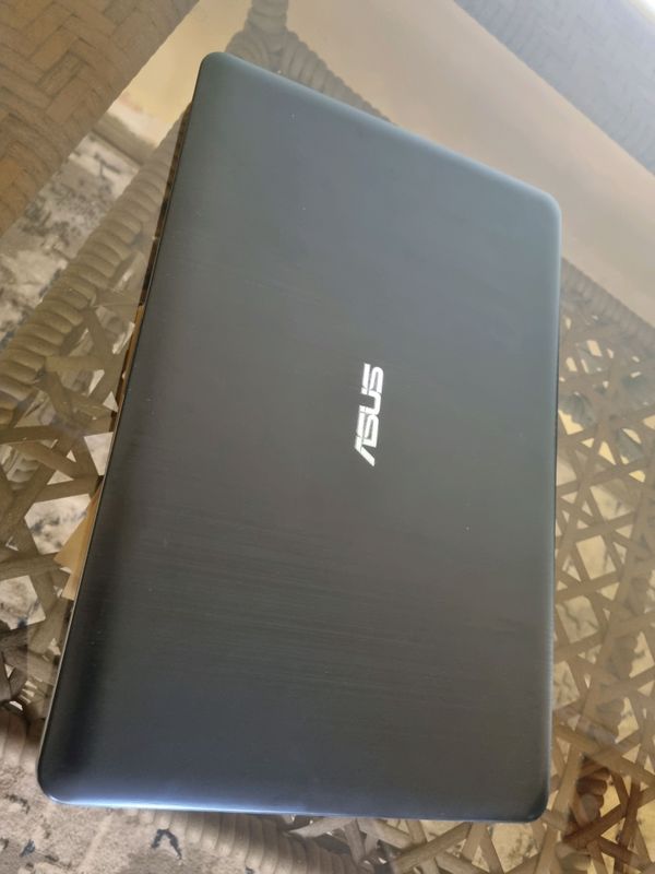 Asus VivoBook Max D541N