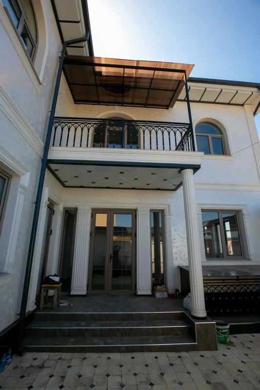 СРОЧНО ПРОДАЮ ЕВРО ДОМ в Янгихает р-н, Бинокор, 7 минут от Куйлюка