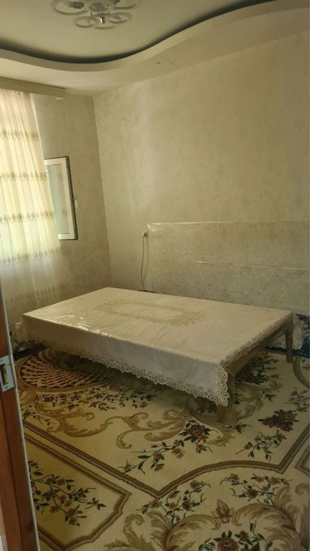 Qizlarni ijaraga qoʻyaman uyning 1 xonasiga xamma sharoyitlari bor Qizlarni ijaraga qoʻyaman uyning 1 xonasiga xamma sharoyitlari bor