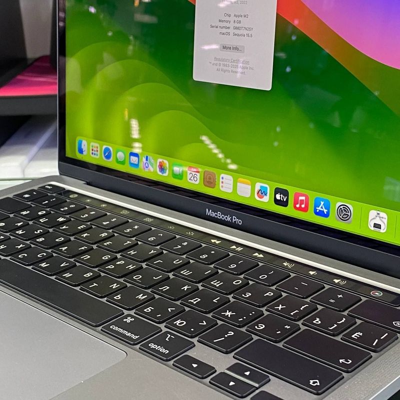 MacBook Pro M2 2022 yil MacBook Pro M2 2022 yil