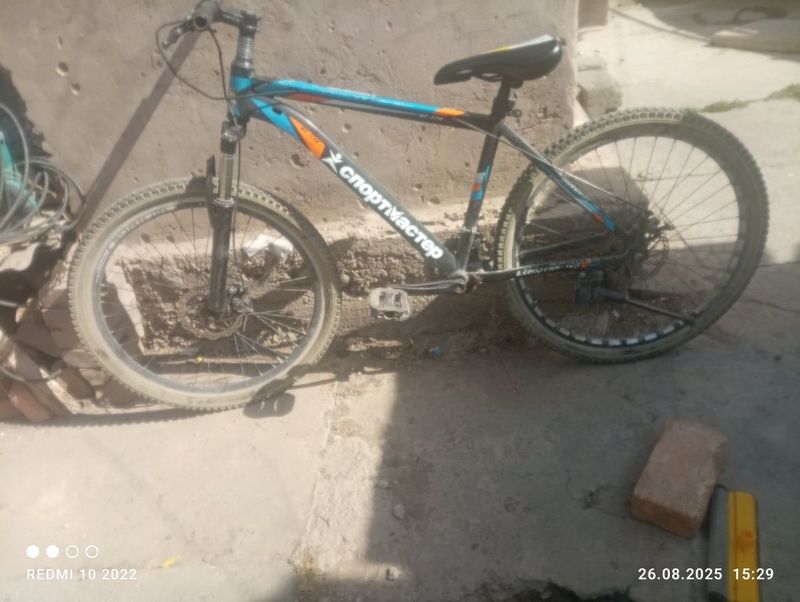 Продам велик скарастной но только без переключатель скорасти Продам велик скарастной но только без переключатель скорасти
