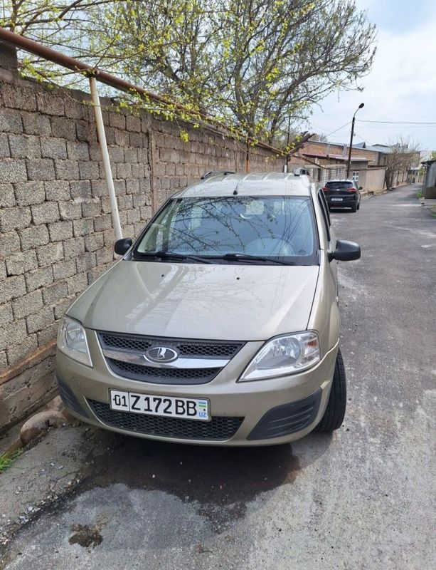 Продаю свое Авто Лада Ларгус Продаю свое Авто Лада Ларгус