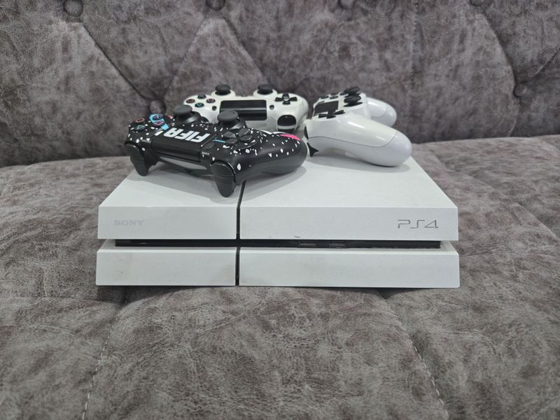 Playstation 4 fat