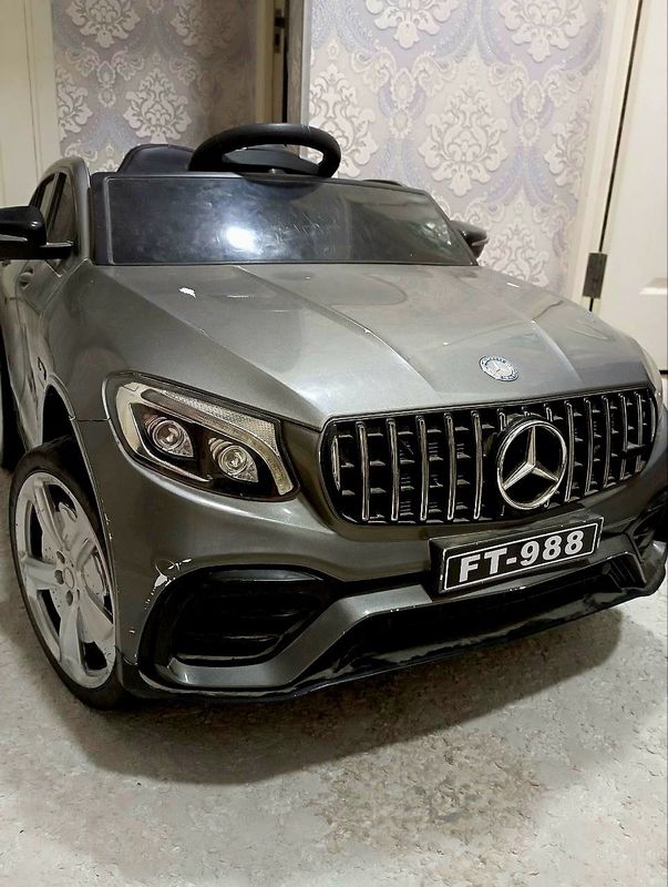 Mercedes sotiladi!