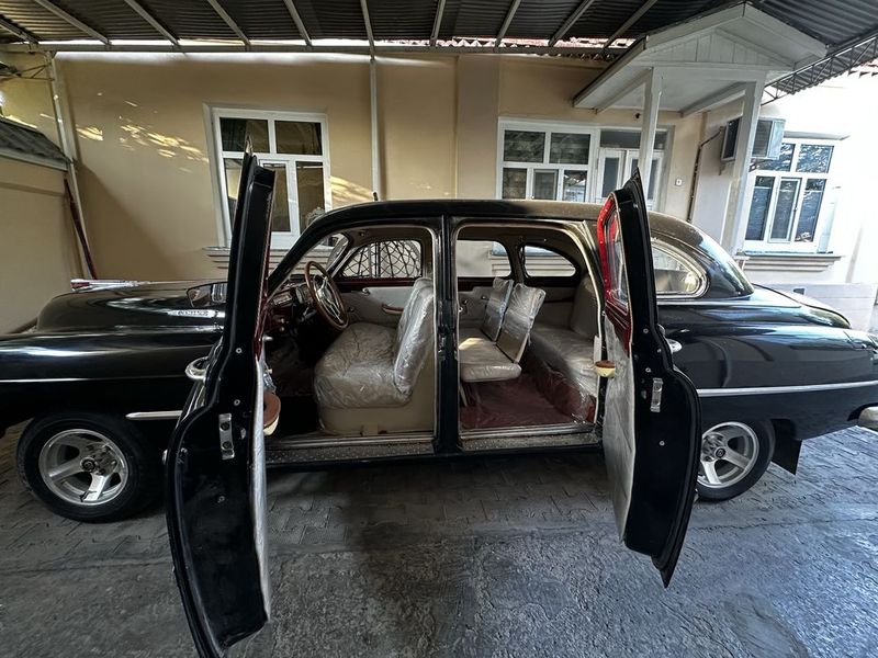 Продаётся GAZ ZIM 12 Продаётся GAZ ZIM 12
