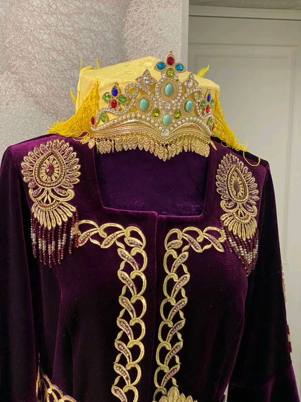 Тилла кош Тилла кош