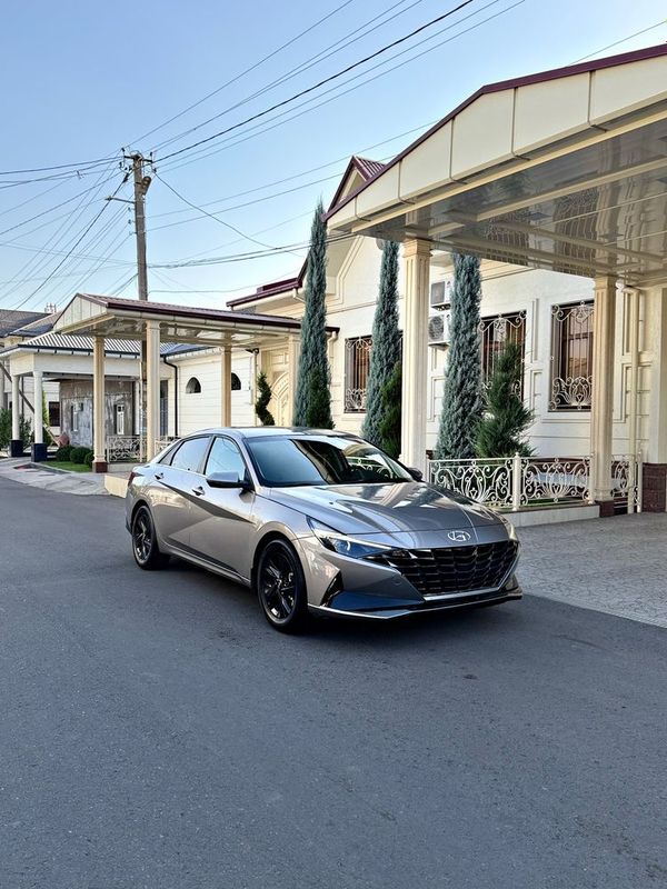 Hyundai Elantra 2 Позиция 2022 Состаяние Идеално 100% топтоза Hyundai Elantra 2 Позиция 2022 Состаяние Идеално 100% топтоза