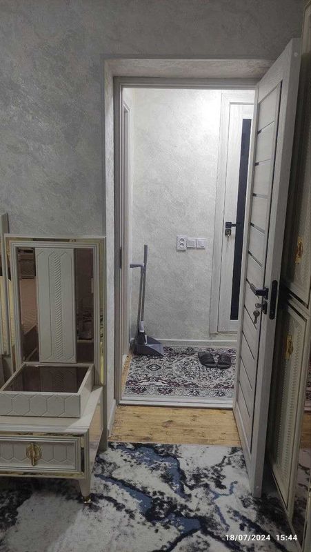 V328 ПРОДАЕТСЯ квартира Чиланзар 8кв Парус 1/1/4 38м2 V328 ПРОДАЕТСЯ квартира Чиланзар 8кв Парус 1/1/4 38м2