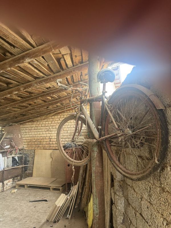 Velosiped sotiladi Velosiped sotiladi