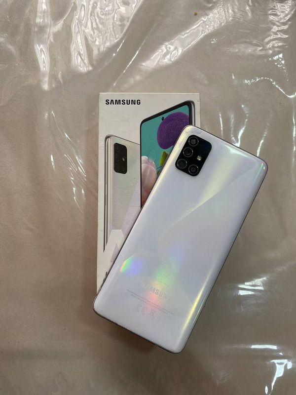 Samsung A 51 сотилади