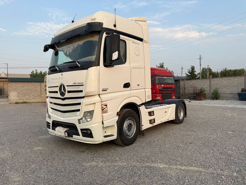 Mercedes Actros 1842 Сотилади Mercedes Actros 1842 Сотилади