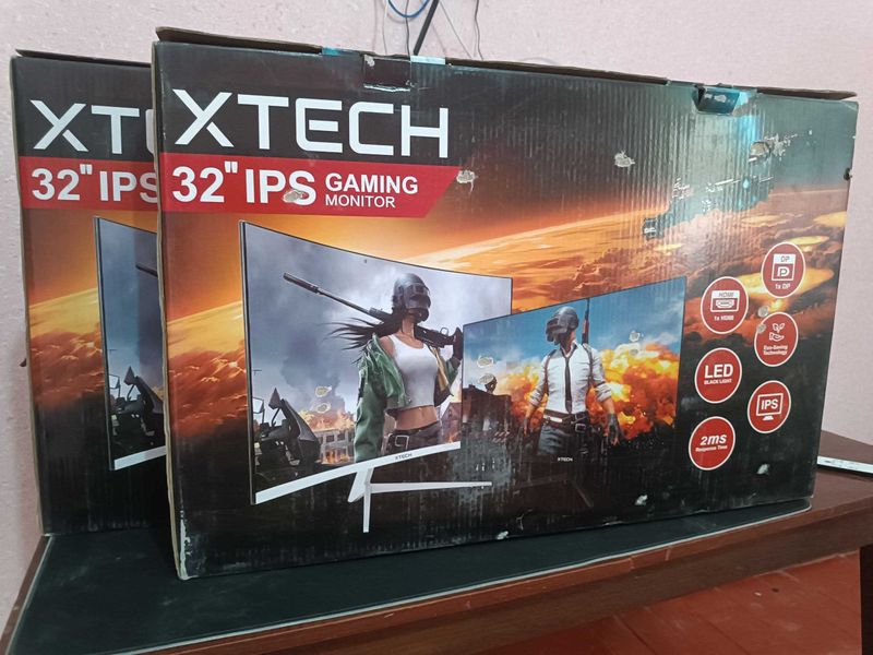 XTECH 75Hz 32 CURVED b/u XTECH 75Hz 32 CURVED b/u