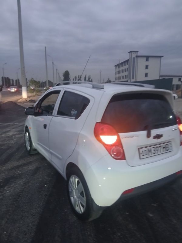 Spark srochna sotiladi
