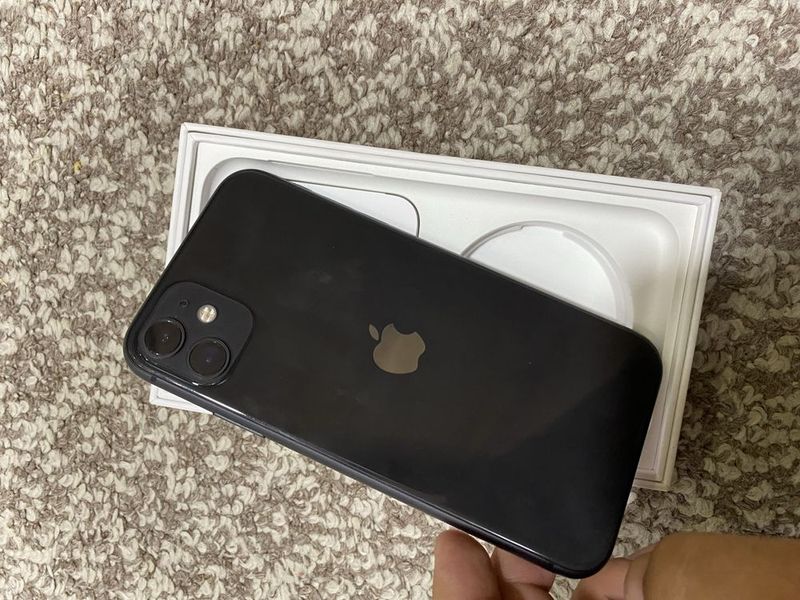 Iphone 11 LL/A 64 gb ochilmagan 87% radnoy batareka Iphone 11 LL/A 64 gb ochilmagan 87% radnoy batareka