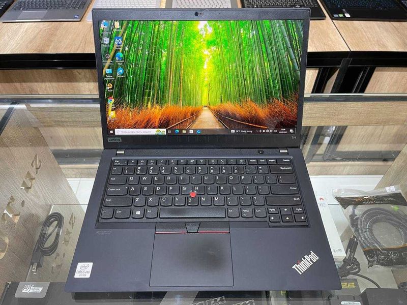 Lenovo ThinkPad T14 gen 1 14" 4K core i5-10310U ram 16 ssd 256 Lenovo ThinkPad T14 gen 1 14" 4K core i5-10310U ram 16 ssd 256