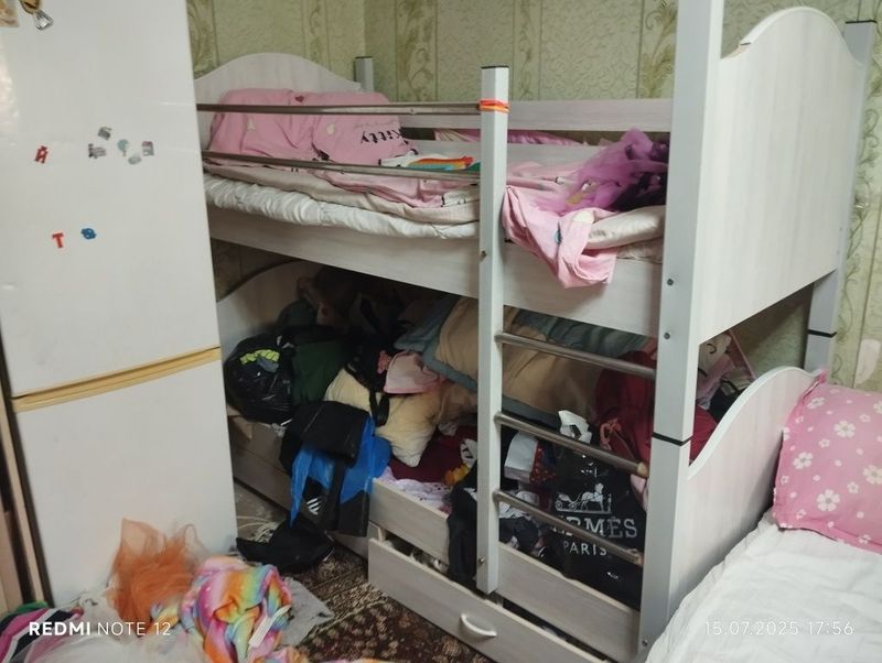 Продам двухъярусную кровать СРОЧНО Продам двухъярусную кровать СРОЧНО
