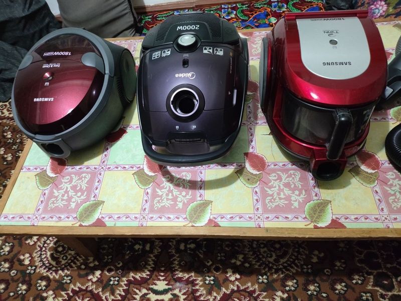 Samsung Palesoslari Sotiladi.3 Oy Kafolati bor.