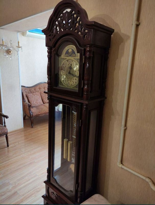 Часы напольные механические Часы напольные механические