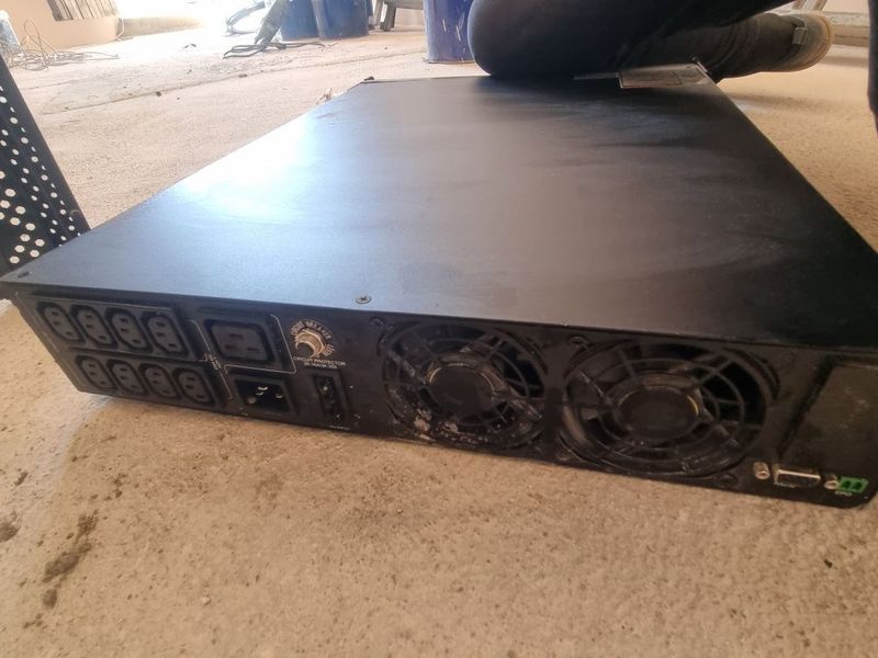 UPS (ИБП) kehua KR3000-RM UPS (ИБП) kehua KR3000-RM